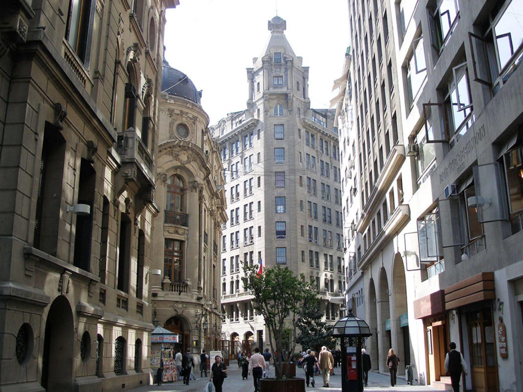 Hotel Quito Santiago Exterior photo